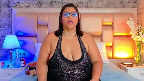 Snapshot of selennacooper chatting on July 7, 2026, 12:09 pm Selenna Cooper online show from July 7, 2026, 12:09 pm
