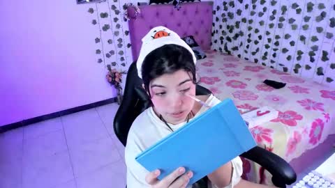 Selina online show from December 3, 2025, 4:20 am