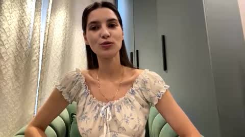 Sofia online show from October 21, 2025, 7:53 am