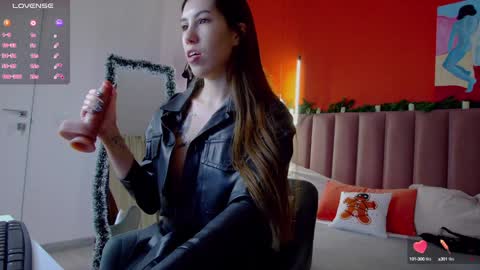 Nicole online show from December 10, 2024, 1:54 am