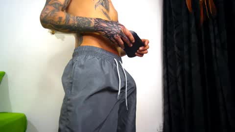 sem_alas online show from December 3, 2025, 12:51 am