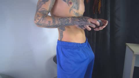 sem_alas online show from January 9, 2026, 5:43 am