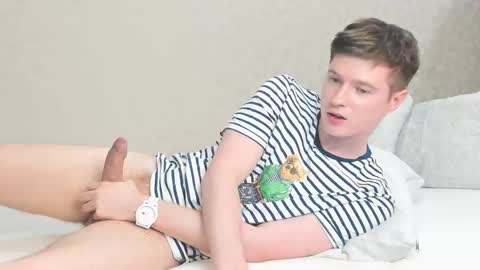 Snapshot of semyonone chatting on March 4, 2026, 6:58 pm Semyon online show from March 4, 2026, 6:58 pm