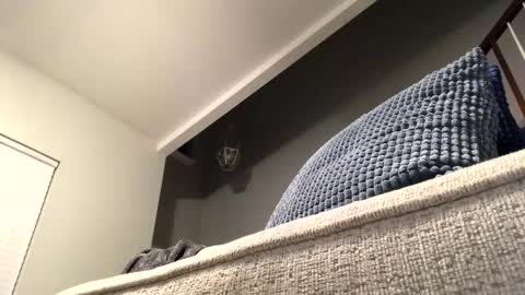 sencilloparati online show from March 17, 2026, 6:17 am