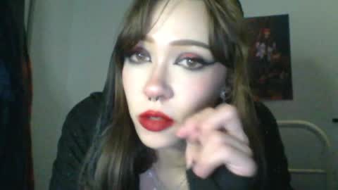 Snapshot of sendforesme chatting on January 17, 2025, 11:51 pm goddess esme  online show from January 17, 2025, 11:51 pm