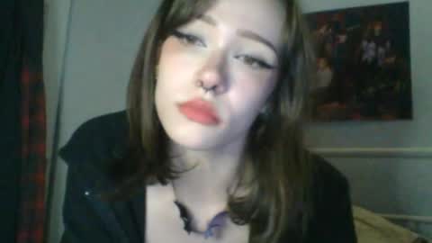 Snapshot of sendforesme chatting on January 25, 2025, 2:15 am goddess esme  online show from January 25, 2025, 2:15 am