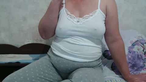 Lenna online show from October 15, 2025, 5:51 am