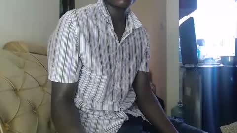 Snapshot of sensation_2 chatting on October 7, 2025, 8:33 am Charles online show from October 7, 2025, 8:33 am