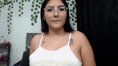 Camille and sophie online show from January 19, 2025, 1:10 am