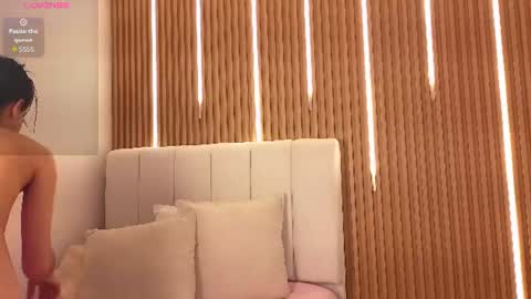 Sensual Kim77 online show from June 11, 2026, 12:58 pm