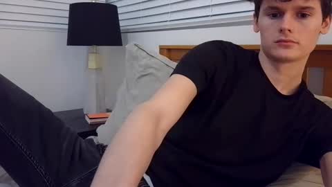 Snapshot of sensualalien chatting on December 14, 2024, 2:12 am Cam online show from December 14, 2024, 2:12 am