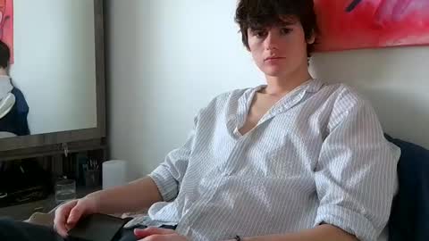 Snapshot of sensualalien chatting on February 17, 2025, 8:04 pm Cam online show from February 17, 2025, 8:04 pm