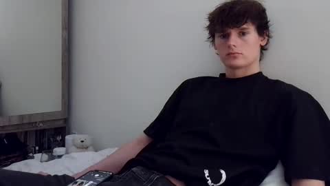 Snapshot of sensualalien chatting on February 22, 2025, 1:00 am Cam online show from February 22, 2025, 1:00 am