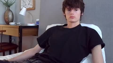 Snapshot of sensualalien chatting on March 3, 2025, 11:03 pm Cam online show from March 3, 2025, 11:03 pm