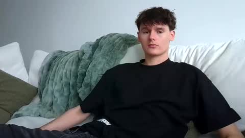 Snapshot of sensualalien chatting on September 20, 2025, 10:00 pm Cam online show from September 20, 2025, 10:00 pm