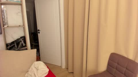 sensualbarbies online show from January 31, 2026, 7:11 pm