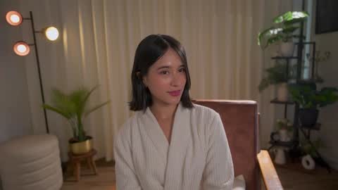 Snapshot of sensualcherry_ chatting on December 19, 2024, 10:32 pm Maria- OF sensual bee online show from December 19, 2024, 10:32 pm