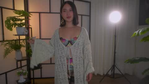 Snapshot of sensualcherry_ chatting on January 30, 2025, 1:11 am Maria- OF sensual bee online show from January 30, 2025, 1:11 am