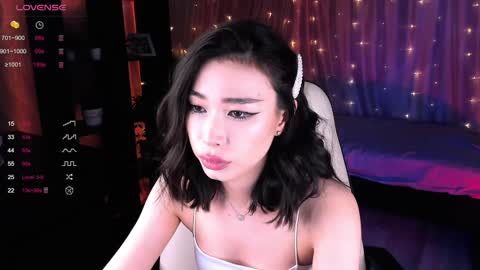 Snapshot of sensualily chatting on December 26, 2024, 6:33 pm Kiki online show from December 26, 2024, 6:33 pm