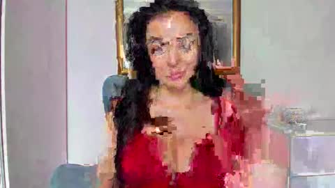 sensuallstella online show from May 8, 2026, 7:57 am