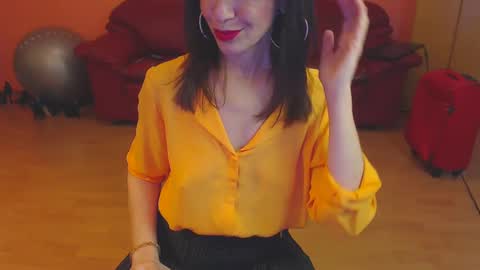 sensualmyra online show from January 16, 2025, 1:47 pm