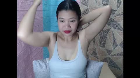 SensuousLips online show from September 17, 2025, 1:13 pm