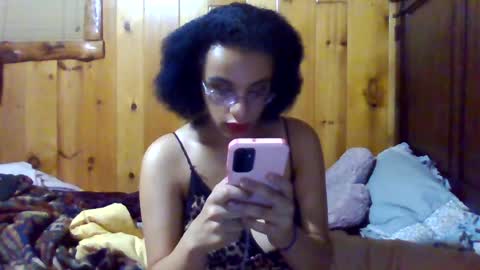 seraphina_sapphire online show from August 2, 2026, 1:26 am
