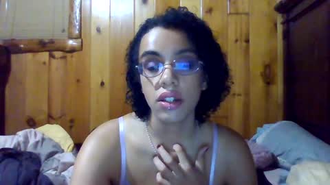 seraphina_sapphire online show from August 3, 2026, 1:04 am