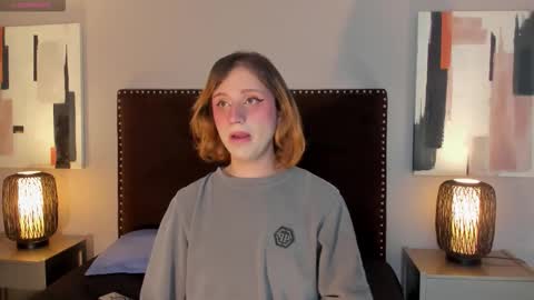 Seraphine star online show from March 18, 2026, 3:20 am