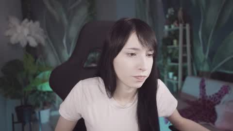 Snapshot of seraphinesparda chatting on July 27, 2026, 11:28 am Sera online show from July 27, 2026, 11:28 am