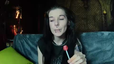 Snapshot of seraphinmunster chatting on February 7, 2026, 11:52 pm Seraphin Munster online show from February 7, 2026, 11:52 pm