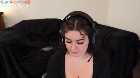 SeraReads online show from December 1, 2025, 6:18 am