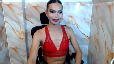 Snapshot of serenamarqueza chatting on June 22, 2026, 3:42 pm Sam online show from June 22, 2026, 3:42 pm