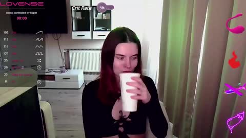 Snapshot of serenamilss chatting on February 22, 2025, 11:13 am serenamilss online show from February 22, 2025, 11:13 am