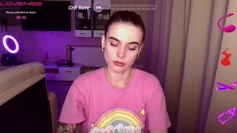 Snapshot of serenamilss chatting on October 7, 2025, 5:10 pm serenamilss online show from October 7, 2025, 5:10 pm