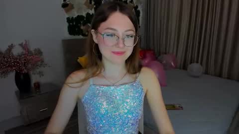 Ophelia online show from February 17, 2025, 4:26 pm