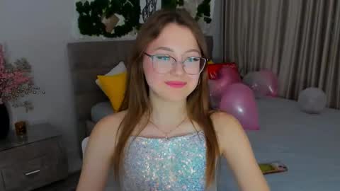 Ophelia online show from February 17, 2025, 7:31 pm