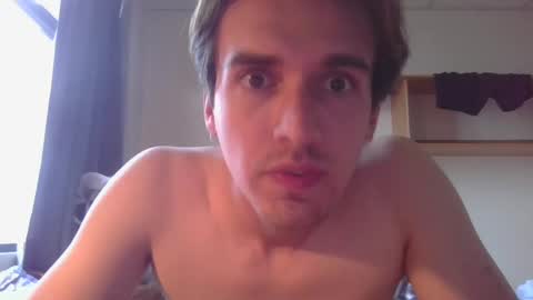 Snapshot of servandomier chatting on March 6, 2025, 8:37 pm mier online show from March 6, 2025, 8:37 pm