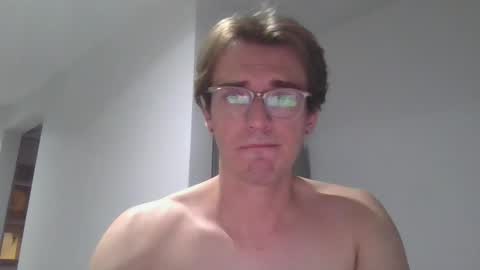 Snapshot of servandomier chatting on October 22, 2025, 4:24 am mier online show from October 22, 2025, 4:24 am