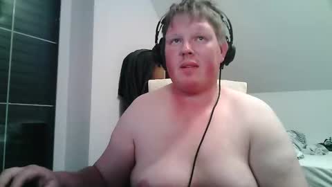Snapshot of setcuna chatting on May 20, 2026, 10:05 pm setcuna online show from May 20, 2026, 10:05 pm