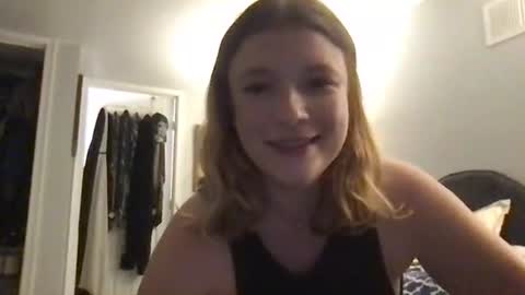 Snapshot of seturselfonfyre chatting on October 28, 2025, 9:39 pm seturselfonfyre online show from October 28, 2025, 9:39 pm