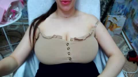 Snapshot of seu_cute chatting on February 17, 2026, 7:27 am seu_cute online show from February 17, 2026, 7:27 am