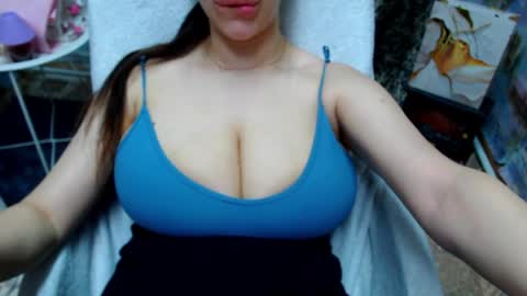 seu_cute online show from March 28, 2026, 10:15 am