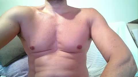 SEX MACHINE 19 online show from July 31, 2026, 9:19 am