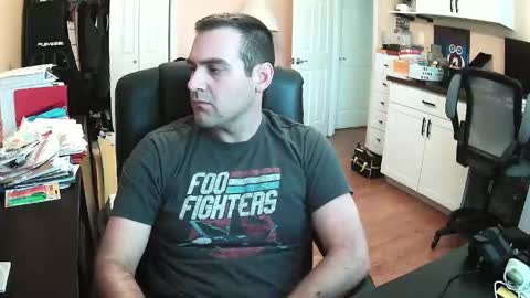 Snapshot of sexfungames chatting on October 4, 2025, 2:37 pm Kyle online show from October 4, 2025, 2:37 pm