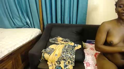 Snapshot of sexie_desire chatting on February 2, 2026, 7:34 pm Mari online show from February 2, 2026, 7:34 pm