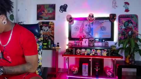 Aharon  ravelo online show from May 29, 2026, 3:59 am
