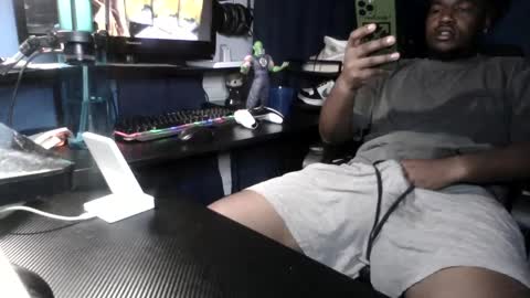 Snapshot of sexplug09 chatting on September 24, 2025, 4:16 am sexplug09 online show from September 24, 2025, 4:16 am