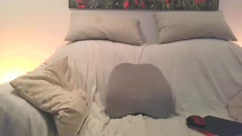 Sexurbation online show from April 24, 2026, 8:11 pm