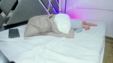 sexxchubby online show from March 10, 2026, 10:48 pm